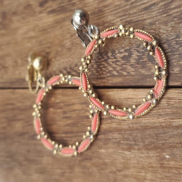 E469 Indonesian bridal‎ wreath earrings two tone - Picture 1 of 3